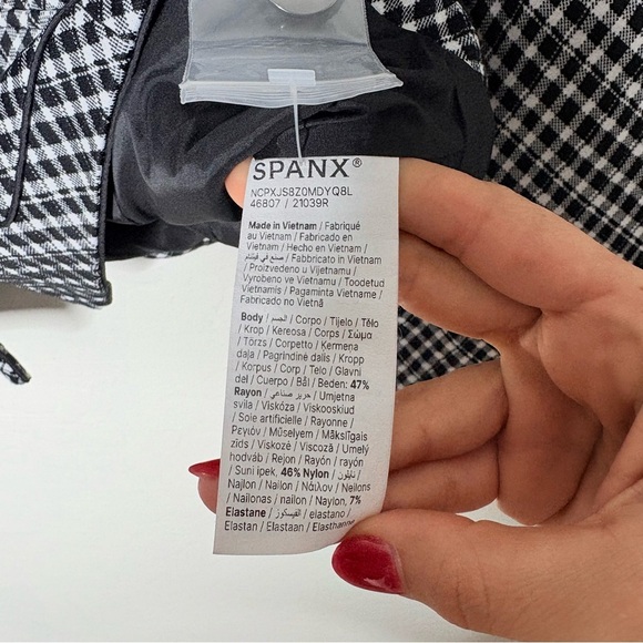 Spanx Ponte Lady Jacket in Jacquard in Classic Black Plaid - Picture 11 of 12